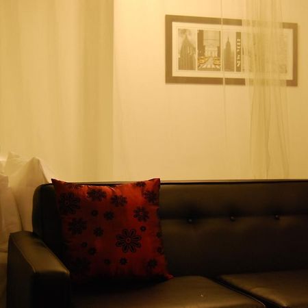 Spacious Bachelor Studio Condo By Elite Suites Mississauga Exterior photo